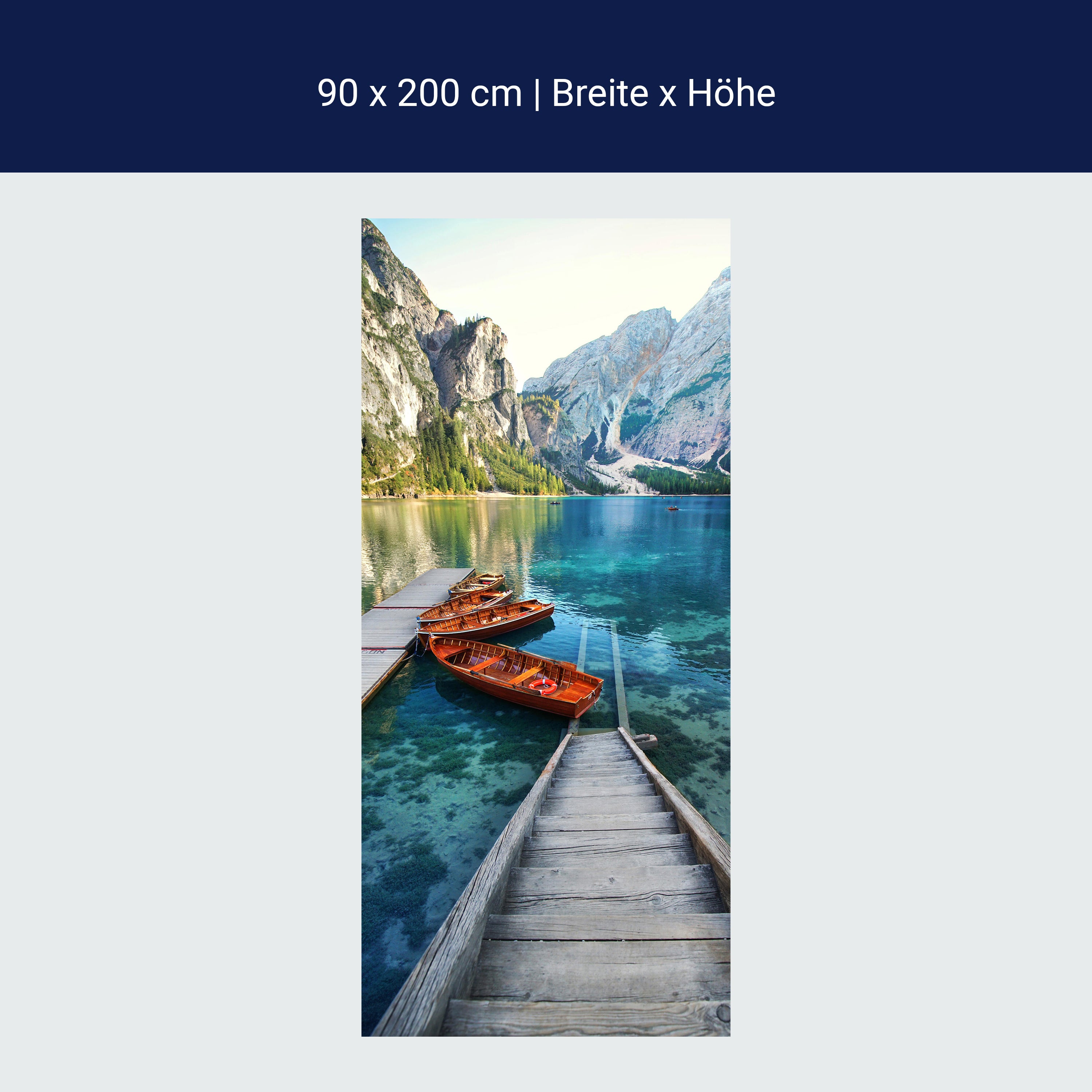 Türtapete Steg im Bergsee, Boote, Berge, Wasser M1307 Türtapete Steg im Bergsee, Boote, Berge, Wasser M1307