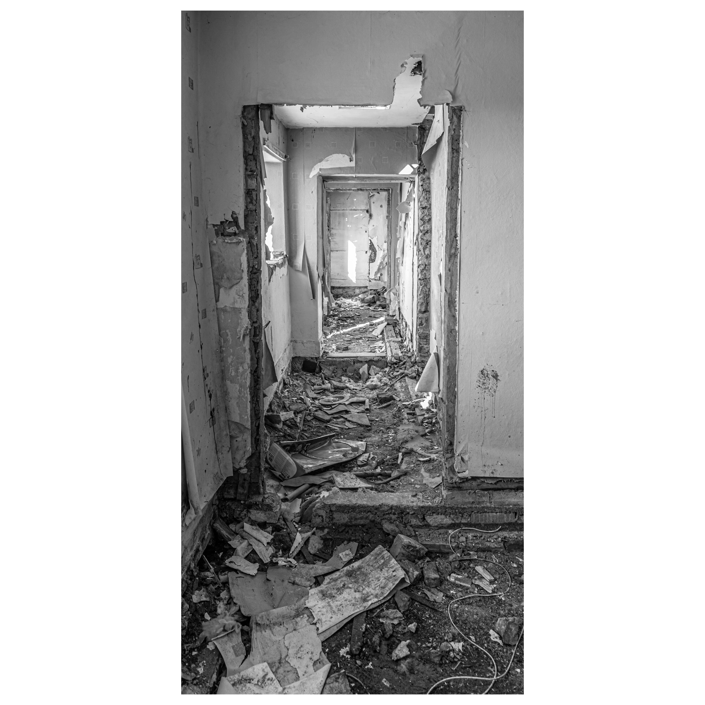 Türtapete Gang in Abriss Haus, Grunge, Tapete M1367 - Bild 2 Türtapete Gang in Abriss Haus, Grunge, Tapete M1367 - Bild 2