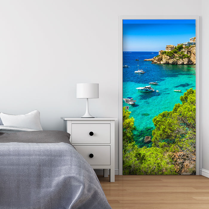Türtapete Meer, Boote, Felsen, Mallorca M1423 - Bild 1 Türtapete Meer, Boote, Felsen, Mallorca M1423 - Bild 1