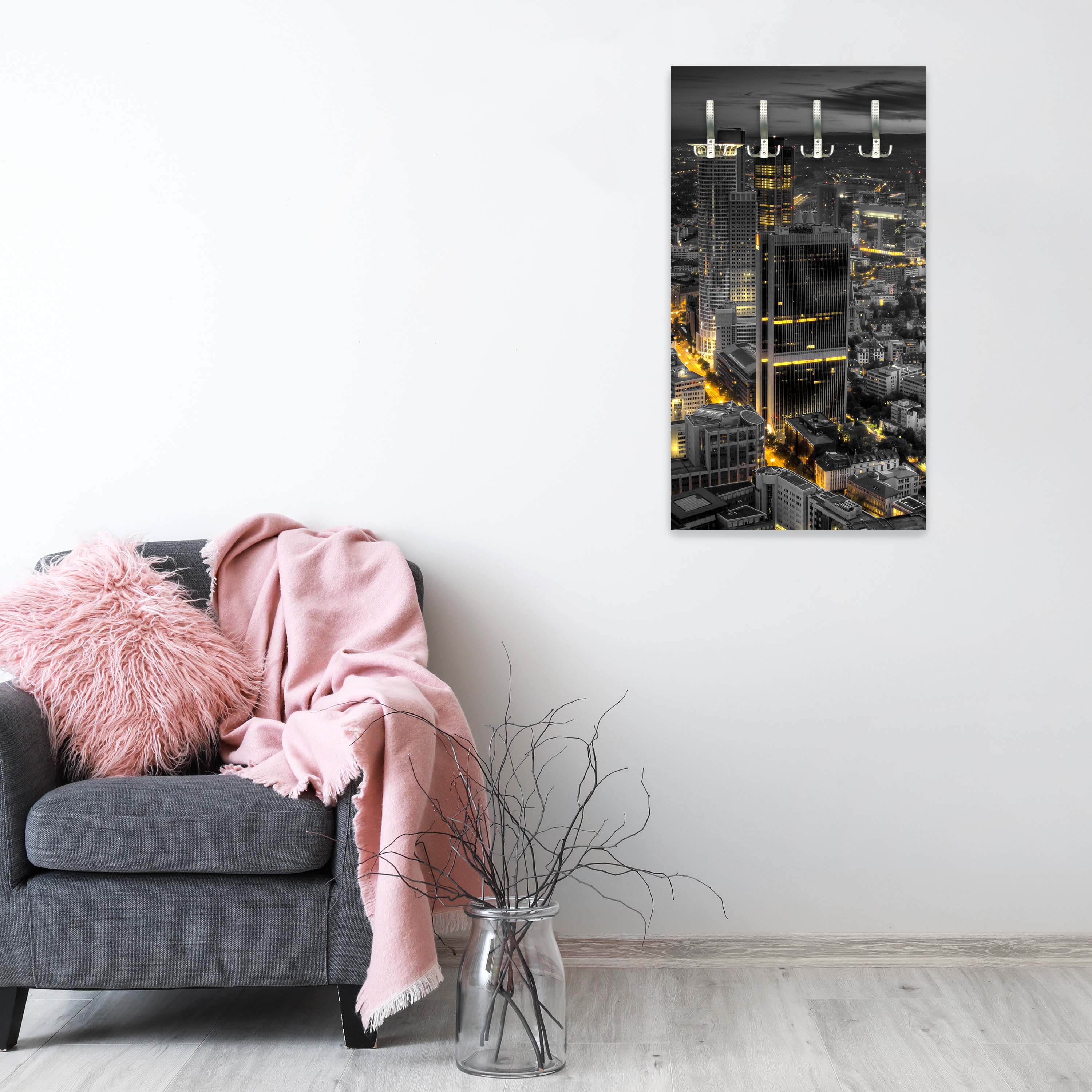 Garderobe Frankfurt am Main M0303 entdecken - Bild 2 Garderobe Frankfurt am Main M0303 entdecken - Bild 2