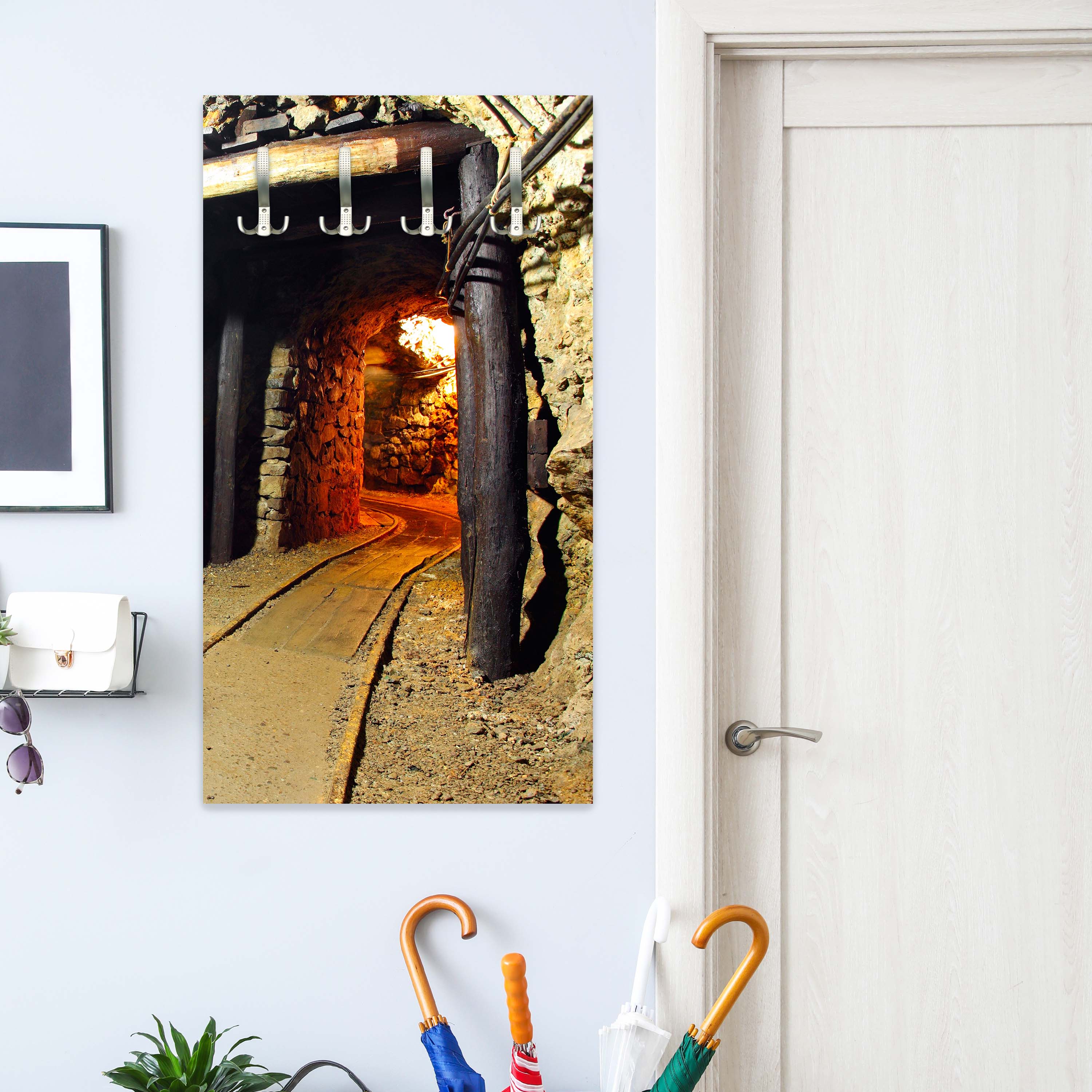 Garderobe Stolleneingang M0352 entdecken - Bild 2 Garderobe Stolleneingang M0352 entdecken - Bild 2