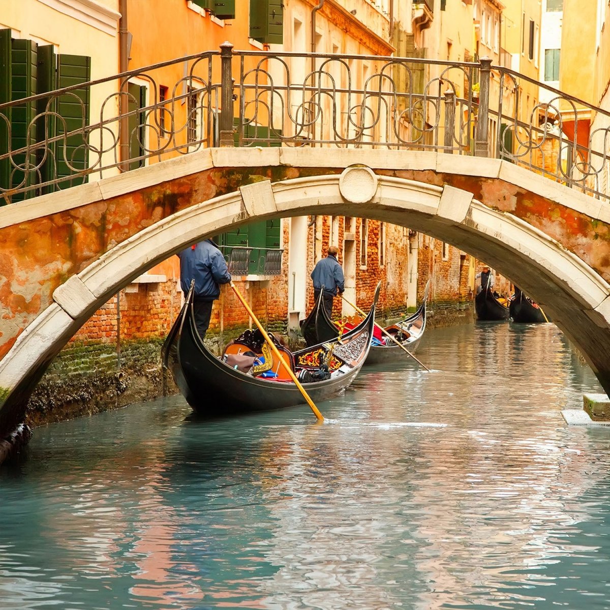 Beistelltisch Gondeln in Venedig M0446 entdecken - Bild 2 Beistelltisch Gondeln in Venedig M0446 entdecken - Bild 2