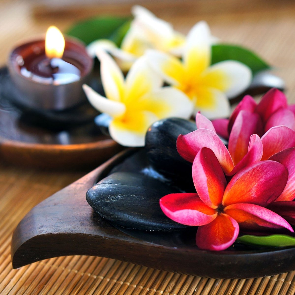 Beistelltisch Fangipani Blumen M0570 entdecken - Bild 2 Beistelltisch Fangipani Blumen M0570 entdecken - Bild 2