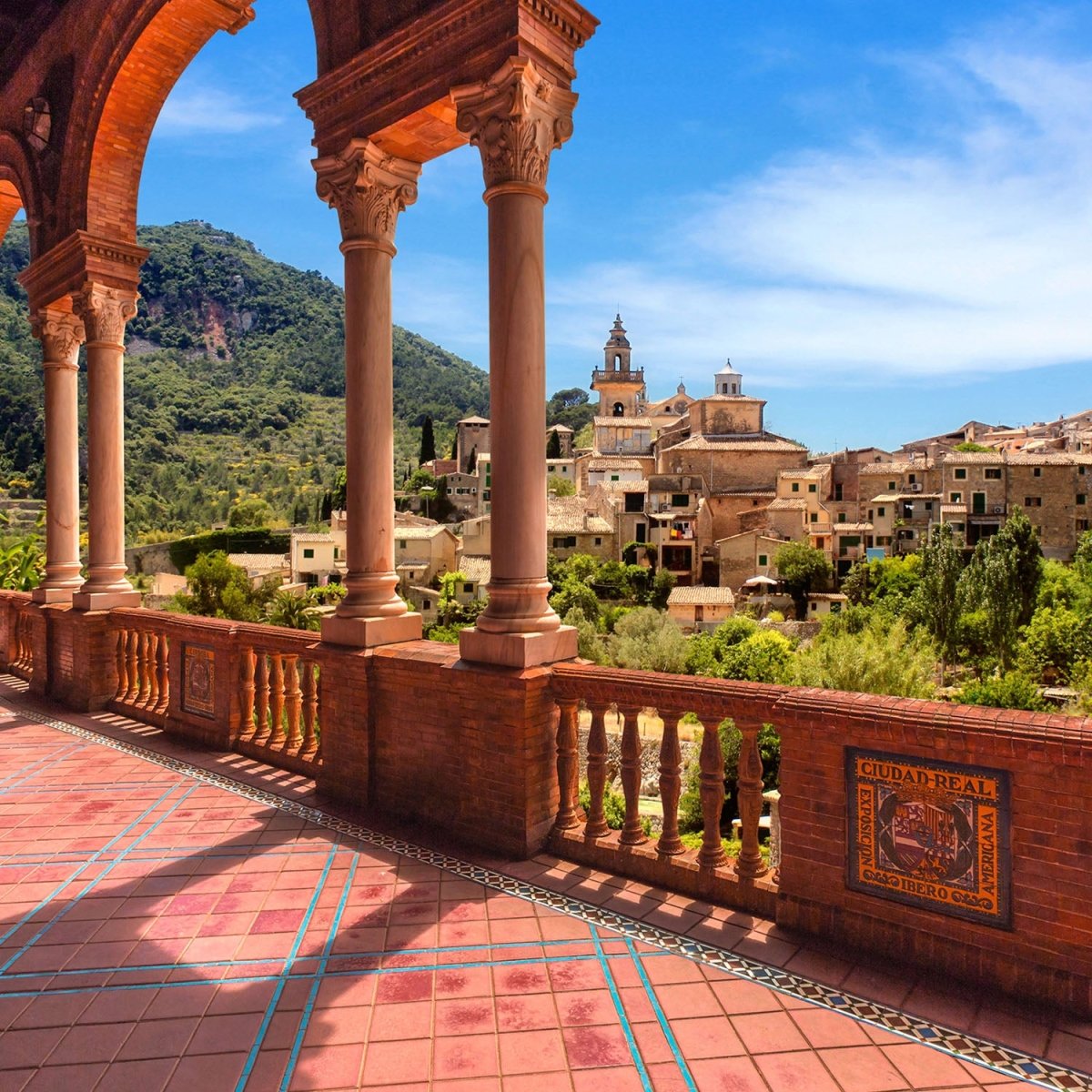 Beistelltisch Spanische Spalten M0582 entdecken - Bild 2 Beistelltisch Spanische Spalten M0582 entdecken - Bild 2