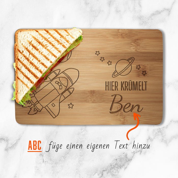 Frühstücksbrettchen Rakete, Sterne, hier krümelt M0834 - Bild 2 Frühstücksbrettchen Rakete, Sterne, hier krümelt M0834 - Bild 2