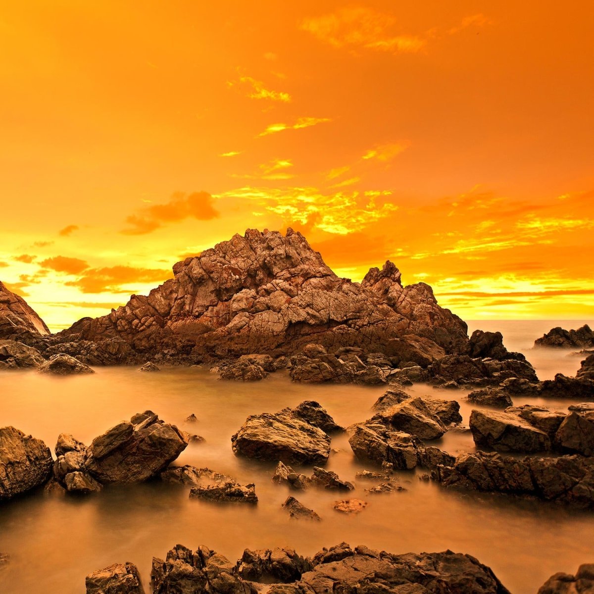 Beistelltisch Bunter Himmel und Gruppe von Felsen M0893 entdecken - Bild 2 Beistelltisch Bunter Himmel und Gruppe von Felsen M0893 entdecken - Bild 2