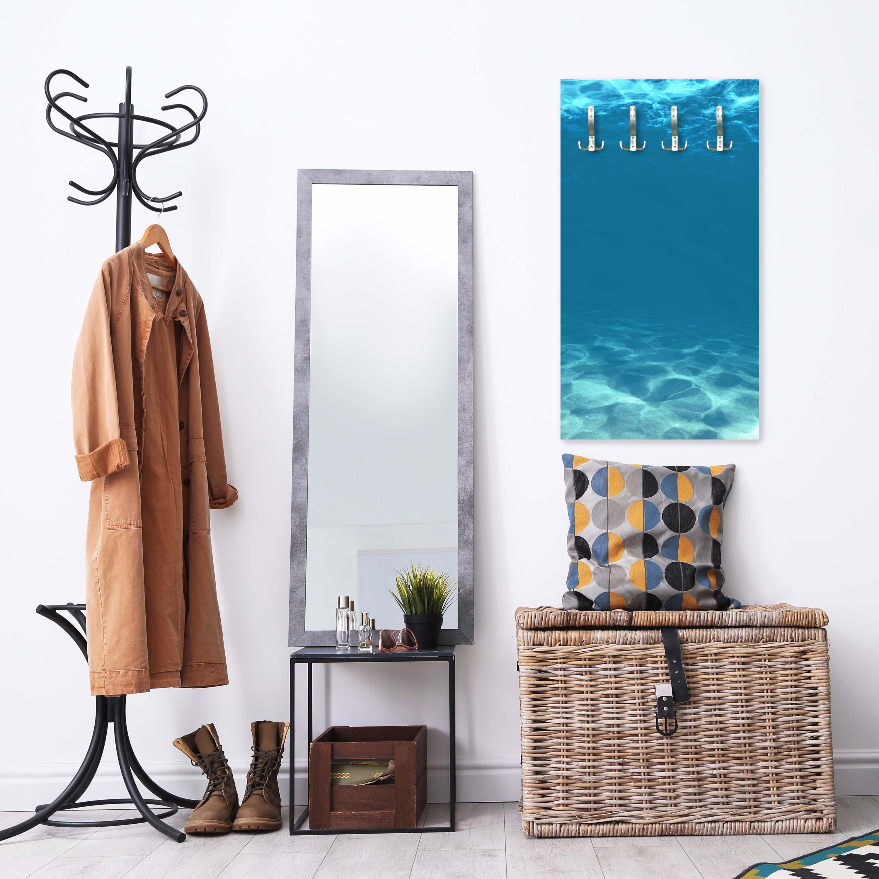 Garderobe Hellblau unter Wasser M1053 entdecken - Bild 2 Garderobe Hellblau unter Wasser M1053 entdecken - Bild 2